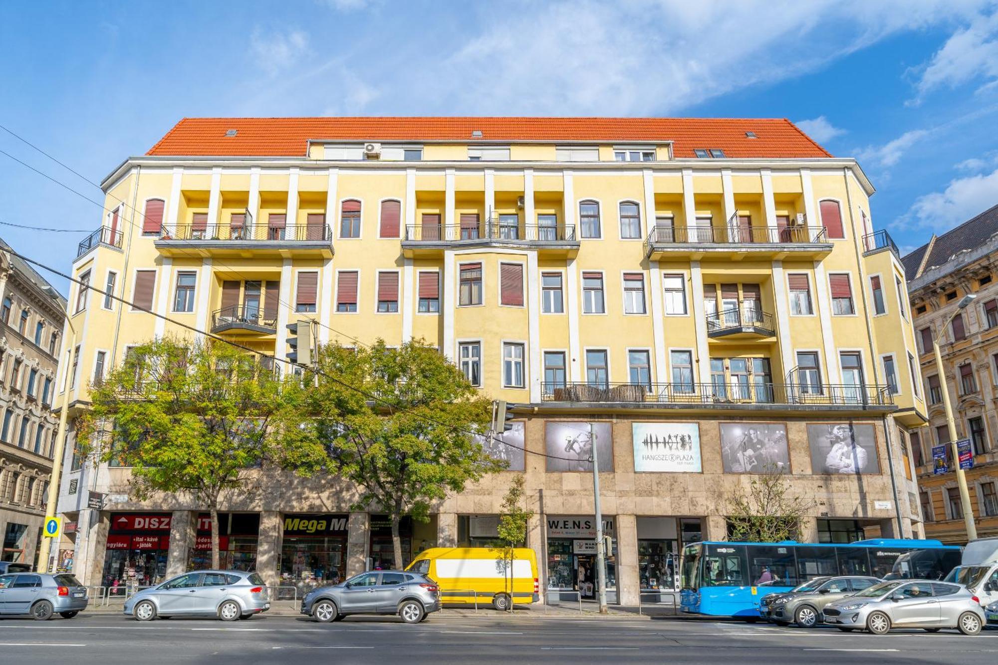 Rakoczi Stylish Entire Apartment Budapest Exterior photo